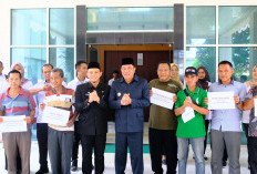 Fokus Kesejahteraan Petani Karet, Pemkab Muba Salurkan Bantuan Alat Pasca Panen