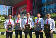 Polda Sumsel Beri Penghargaan untuk 137 Personel Berprestasi