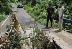 Akses Jalan Jembatan Anak Petai Prabumulih Utara Longsor 