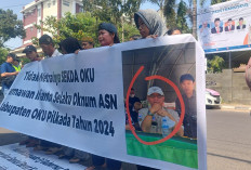 Massa Aksi Damai Datangi Kantor Gubernur Sumsel, Terkait Sekda OKU 