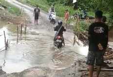 Jalan Provinsi di Payaraman Ogan Ilir Terancam Lumpuh, Jalur Alternatif Tergenang Air