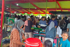 Semarak Ramadan 1447 H: Pasar Bedug Masjid Agung Darusallam Sungai Lilin Langsung Diserbu Warga