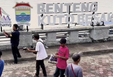 Benteng Kuto Besak Palembang Dikeluhkan, Pengunjung Merasa Terganggu oleh Maraknya Pengamen dan Pemalakan