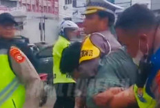 Satlantas Polrestabes Palembang, Amankan Pelaku Tabrak Lari dari Amukan Massa