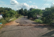 Bahaya, Oprit Jembatan di Desa Tanah Abang Muba, Berlubang Cukup Dalam 