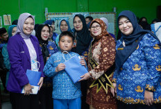 Tanamkan Literasi Kesehatan Sejak Dini, Bunda Literasi Hj Fatimah Toha Ajak Anak Muba Jaga Senyum Sehat