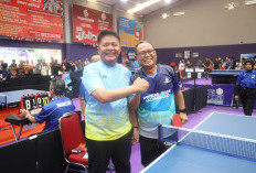 Tenis Meja Kepala Daerah di PORNAS XVII KORPRI, Herman Deru Buktikan Semangat Sportivitas
