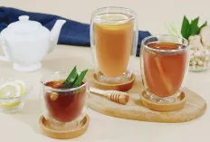 Minum Air Putih Hangat atau Teh Hangat: Mana yang Lebih Baik Saat Berbuka Puasa?   
