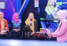 Live Podcast Radio Gema Randik, Hj Asna Aini Apriyadi Beberkan Keberhasilan Menjadi Seorang Pimpin