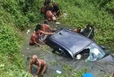 Tragedi Berdarah di Jalur Sekayu–Betung: Avanza Terpental ke Kolam Rawa, Sopir Fortuner Diburu Polisi