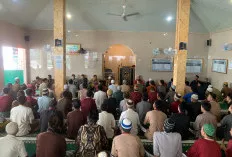 Warga Binaan Lapas Sekayu Berkumpul Dalam Masjid, Lakukan Kegiatan Yasinan Bersama 