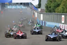 Jakarta E-Prix 2025 Kembali Digelar, Hadirkan Teknologi Mobil Listrik Terbaru  