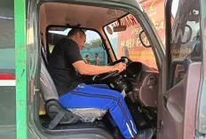 Tak Ingin Ada Kendala, Pihak Lapas Narkotika Muara Beliti Lakukan Pengecekan Kondisi Mobil Transpas 