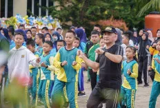 Jalan Santai dan Bareng Pelajar di SAMANSA
