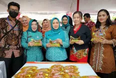 Pj Ketua TP PKK Sumsel Tyas Fatoni Harapkan Pasar Murah terus Dimasifkan