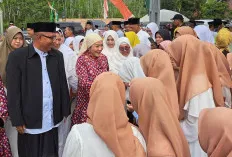 Hadiri Tablig Akbar di Sungai Lilin, Bakal Calon Bupati Hj Lucianty Paparkan Program Pro Rakyat