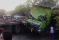 Fuso Tabrak 6 Kendaraan di Bayung Lencir, Satu Orang Meninggal