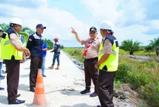 Pj Bupati Sandi Fahlepi Tinjau Jalan Penghubung di Kecamatan Lalan, Ini Anggaran yang Digulirkan 