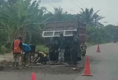 Pengendara Melintas di Jalinteng Sanga Desa Tidak Perlu Cemas Lagi, Kerusakan Badan Jalan Mulai Diperbaiki