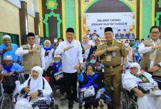 Tiba di Tanah Air, Wagub Sumsel Ajak Jemaah Haji Jadi Penggerak Kebaikan di Masyarakat
