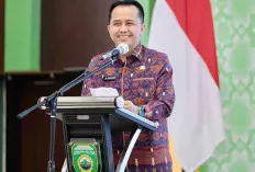 Pj Gubernur Agus Fatoni Raih Penghargaan Top BUMD Award 2024