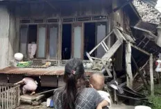 Usai Terdengar Suara Krak Krak, Lalu Satu Unit Rumah Ini Tiba Tiba Roboh 