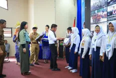 Herman Deru Ingatkan Siswa Sumsel: Pendidikan Bukan Sekadar Akademik, Tapi Juga Karakter dan Kepedulian