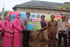 Polres Empat Lawang Lakukan Bakti Sosial Bedah Rumah di Dua Desa