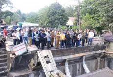 Jembatan Ambruk di Lahat, Wagub Sumsel Ultimatum Perusahaan Tambang: Wajib Bangun Jalan Khusus dalam Setahun!