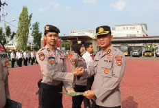 25 Personil Polres Muba Terima Penghargaan 