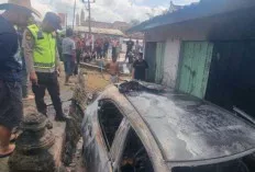 Diduga Pengemudi Mengantuk, Mobil Pemudik Terjun ke Parit dan Terbakar di OKU Timur