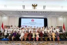 Feby Deru Dilantik Ketua Dekranasda Sumsel