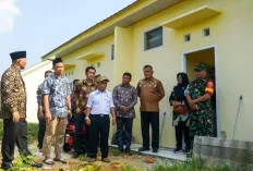 Warga Terdampak Longsor Tempati Rumah Baru 