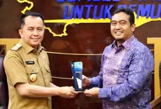 Komitmen Penuhi Kebutuhan Listrik Masyarakat, PJ Gubernur Sumsel Agus Fatoni Berikan Apresiasi 