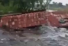 3 Unit Rumah Roboh Dihantam Banjir, Berikut Daftarnya 