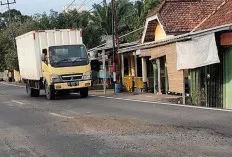 Waspada! Jalinteng Sekayu – Lubuklinggau Dhiasi Lubang Menganga 