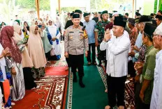 Safari Ramadhan ke-5 1445 H, Pj Bupati Apriyadi Salurkan Beberapa Bantuan