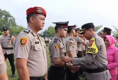 HUT Bhayangkara Ke-78, Puluhan Personel Polres OKI Terima Kenaikan Pangkat 