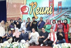 Herman Deru Titip Pesan Ketua Baru IKA SMANTA : Tingkatkan Keakraban Tanpa Pandang Status dan Kasta 
