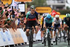  Olav Kooij Raih Kemenangan Perdana di Tour de France 2026