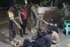 Patroli Gabungan Satpol PP, TNI, dan Polri Cegah Tawuran Remaja dan Tangani Laka Lantas di Sekayu