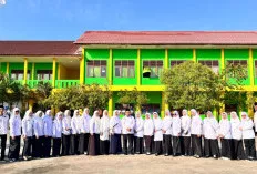 Guru dan Pegawai MTsN 1 Muba Ikuti Upacara Hari Lahir Pancasila 2026