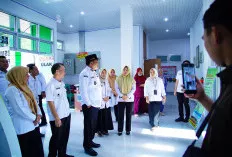 Komitmen Pelayanan Prima: Bupati Muba Pantau Langsung Kesiapan Aparatur di Lawang Wetan Pasca Lebaran