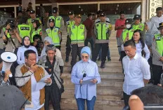 Ratusan Pewarta Gelar Aksi Damai di DPRD Sumsel