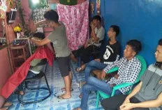 Libur Usai, Pangkas Rambut Ramai Pengunjung