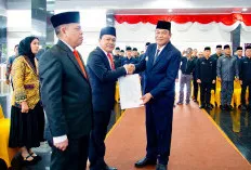 Bupati Lantik Kepala Dinas PUPR dan Koperasi UKM: Wujudkan Tata Kelola Pemerintahan yang Bersih dan Efektif