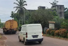 Akses Vital Muba Kembali Normal: Jembatan Sungai Pingkut Dibuka, Truk Besar Padati Jalan Talang Siku