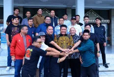 Herman Deru Suport  Manajemen dan Suporter Demi Kebangkitan Sriwijaya FC Dari Zona Degradasi