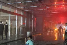 Kebakaran Tenant Berhasil Dipadamkan, Palembang Indah Mall Kembali Beroperasi Normal