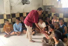 Jalin Keakraban dan Terima Aspirasi, Kalapas Sekayu Keliling Sapa Warga Binaan   